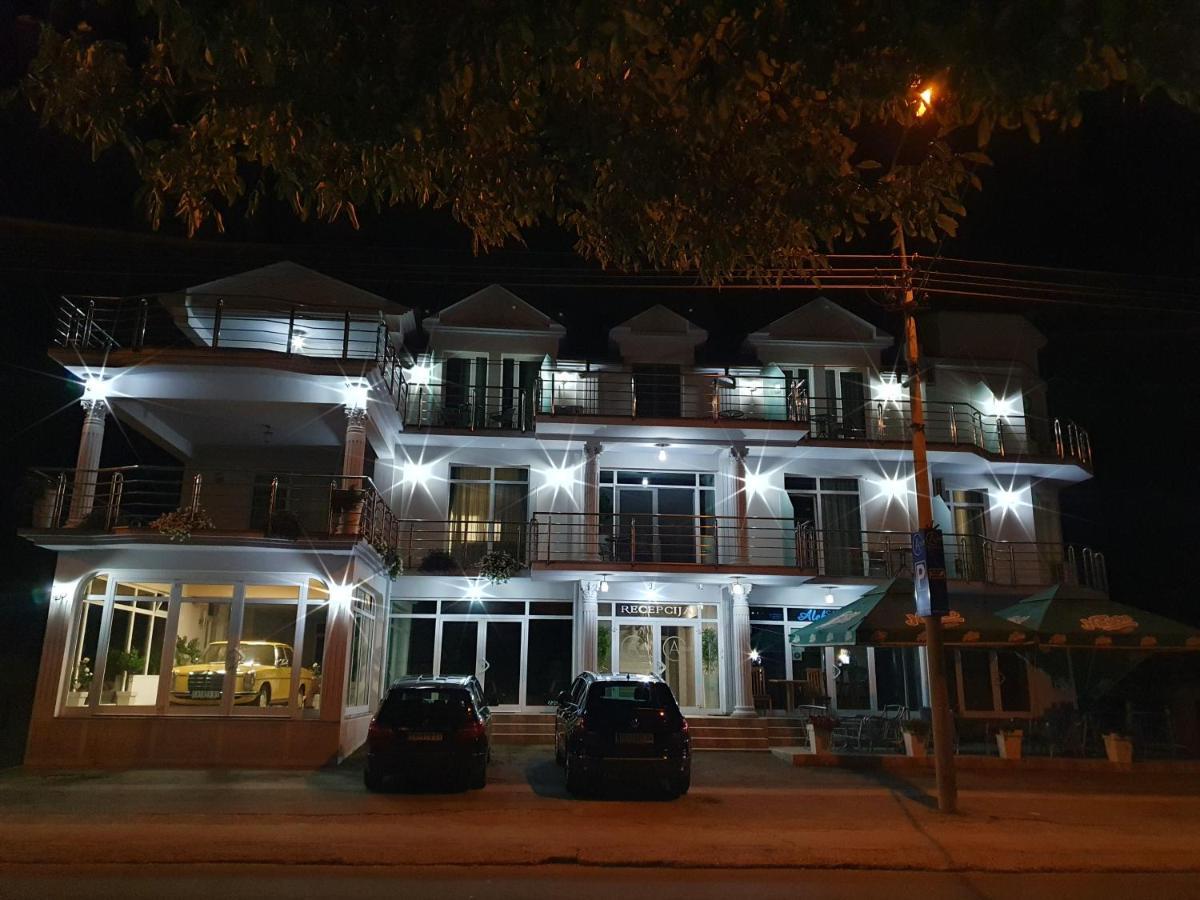 A Klub Apartmani Mrcajevci Екстер'єр фото