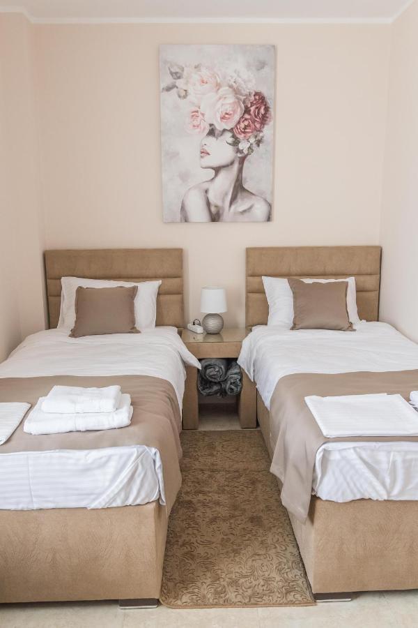 A Klub Apartmani Mrcajevci Екстер'єр фото