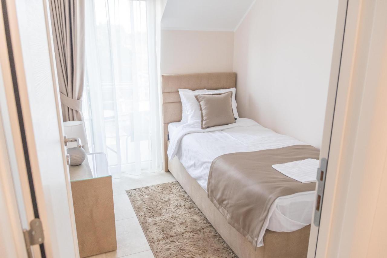A Klub Apartmani Mrcajevci Екстер'єр фото
