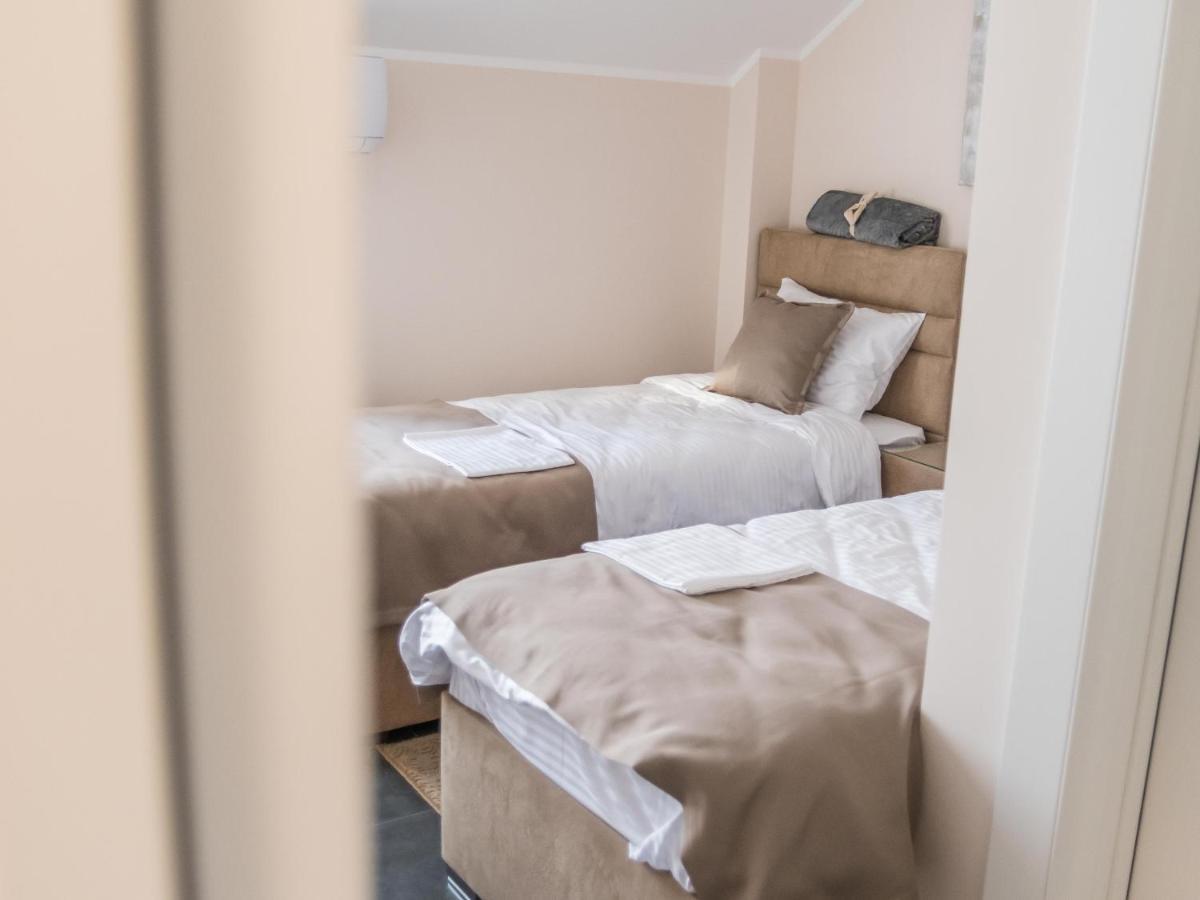 A Klub Apartmani Mrcajevci Екстер'єр фото